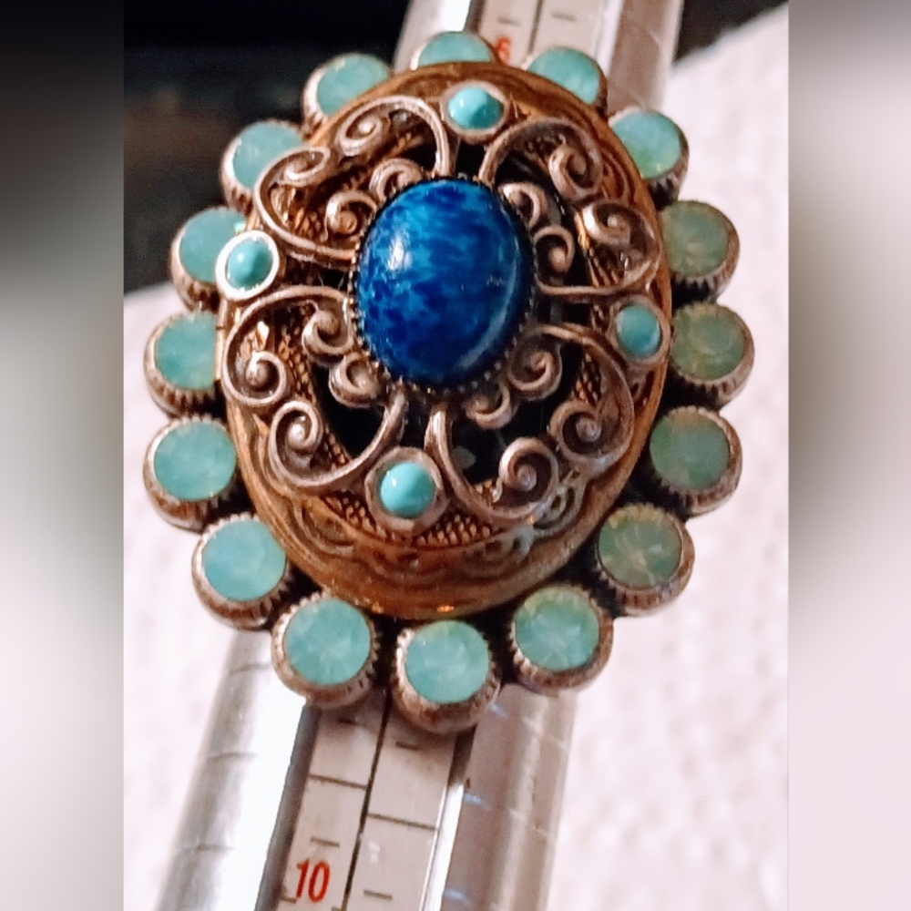 Vintage Ollipop Aquarium Gemstone,Blue Lapis Lazuli in the center Ring .